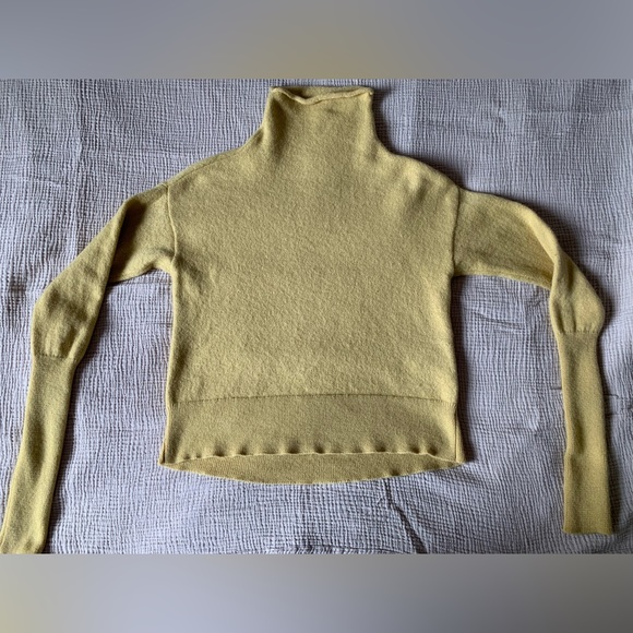 Aritzia Wilfred Cyprie Sweater - Picture 2 of 4